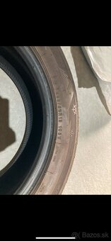 Gumy 235/50 R19 - 4