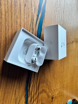 AirPods Pro - 4