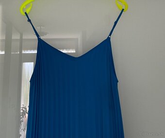 Modré plisované šaty - 4