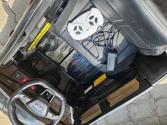 Elektrické autíčko pre deti Beneo Audi RS6 - 4