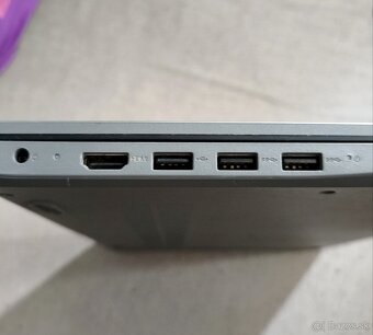 Predám notebook Lenovo Ryzen 3 - 4