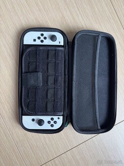Nintendo switch OLED - 4