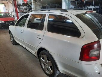Rozpredam Skoda Octavia 2 Facelift 2,0tdi CBB 103kw biela - 4
