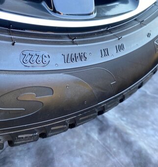 Originál Alu kola Volvo XC40 Recharge R19 zimní - 4