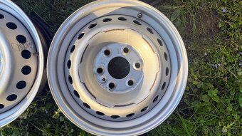 16" oceľové disky Iveco Daily (6 dierové) - 5801622004 - 4