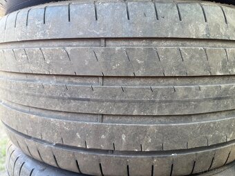 Predam 2 letne pneu 245/40 R19 Goodyear DOT:0923 - 4