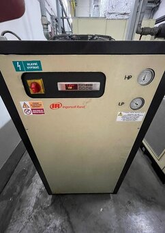 Šroubový kompresor Ingersoll Rand S132 - 4