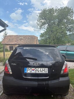 Na predaj: Kia Rio 1.4i (71 kW), benzín – r.v. 2008 - 4