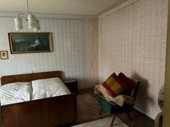 Predaj 4.izbového domu v obci Farná ID:1003 - 4