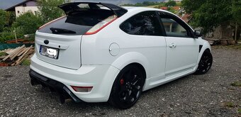 Ford Focus ST 2.5 - 4