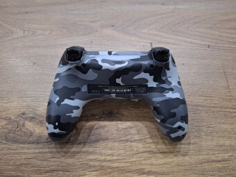 Herný ovládač na PS4 - 4