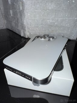 iPhone 15 Pro, 128 GB - 4