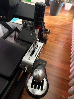 Thrustmaster - 4