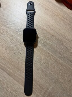 Apple Watch SE 44mm - 4