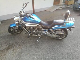 Hyosung Aguila 650 - 4