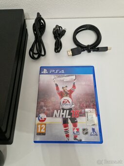 PlayStation 4 Pro 1TB čierna herná konzola - 4
