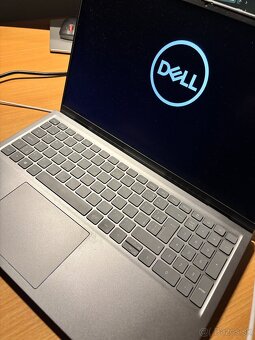 Dell Inspiron 15 5510 - 4