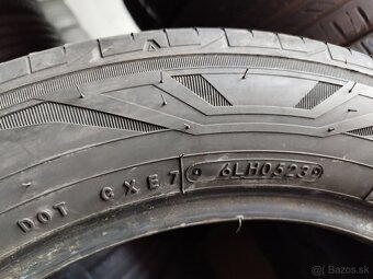 2 LETNÍ 225/55 R17 C - PĚKNÉ - 4