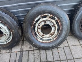 Tatra 603- kolesa - s pneumatikami- KOTUCOVKA- 4 ks - 4
