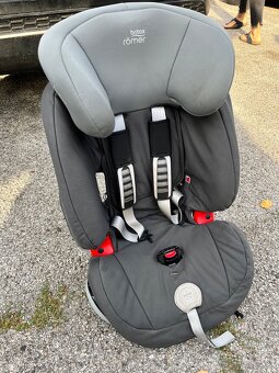 Predám dve rovnaké sedačky značky Britax - 4