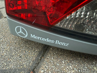 Nosič bicyklov na ťažné zariadenie Mercedes - 4