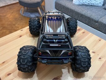 Traxxas Summit 1:8 Modrý TITAN 775 - 4