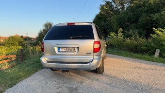 Chrysler Grand Voyager 2.8 CRD • Automat • 7 miest - 4