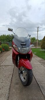Suzuki burgman 400 - 4