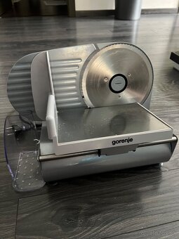 Elektrický krájač Gorenje R506E - 4