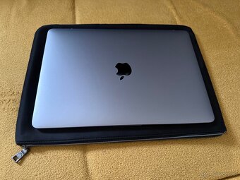 MacBook Pro 13 2017 - výborný stav - 4