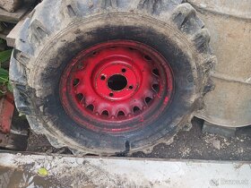 Predám kolesá na traktorik - 4