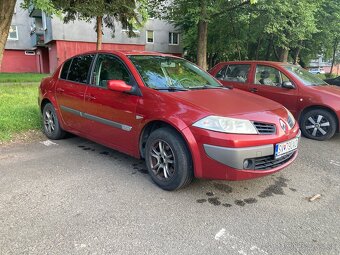 Renault Megane sedan 1.6 - 4