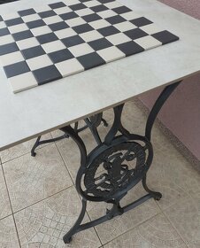 Šachový stolík - 4