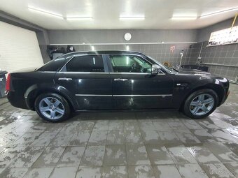 CHrysler 300 C - 4