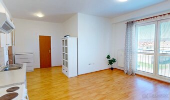 REZERVOVANÉ menší 2 izb.byt s balkónom 40m2 - 4