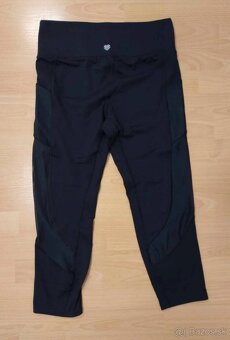 Dámske športové čierne ¾ legíny (Forever 21) - 4