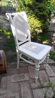 Zrkadlo 40eur, stolička 25eur, chlebníky 15eur/kus - 4