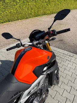 Yamaha MT09 Orange Mettalic 13.258km - 4