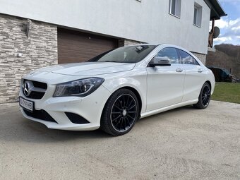 Mercedes-Benz CLA 180 - 4