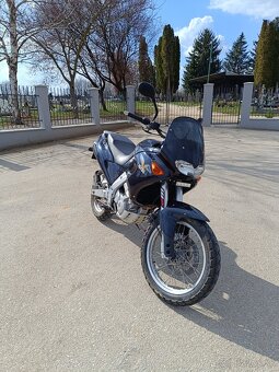 Apríla pegaso 650 rv 98 - 4