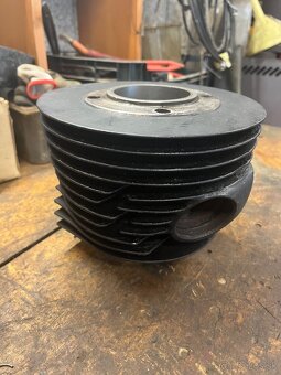 Predam valec po vybruse na Jawa 250/559 panelka - 4