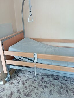 Polohovateľná posteľ - 4