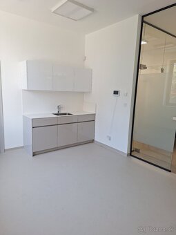 Priestor pre kozmetičku - 4