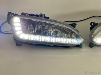Hyundai Santafe hmlovka denné svietenie DRL prava strana - 4