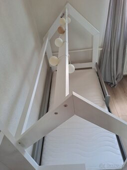 Domčekova posteľ - 4