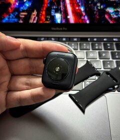 Apple Watch SE 2023 40mm Midnight - neaktivované - 4