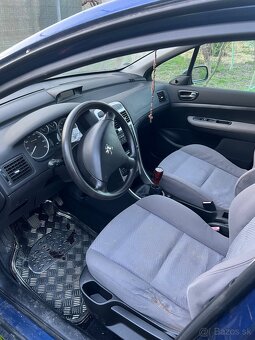 Predám alebo rozpredam Peugeot 307 1.4benzin - 4