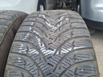 Zimne pneu Kumho Kumho WinterCraft WP51 215/45 R16 90v - 4