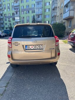 Toyota Rav 4 - 4