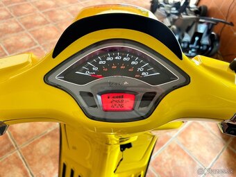 Piaggio Vespa - 4